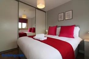Signature - Binnie House - Image 2