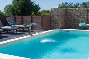 Casa con barbacoa, piscina privada y terraza - Image 4