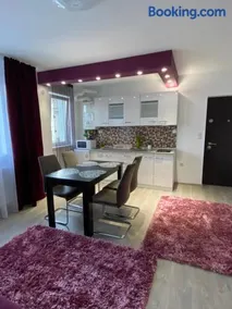 12 RESIDENCE APARTMENT - Image 2