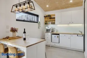 Private Coastal Studio Normanville Couples Retreat Near Beach - Image 2