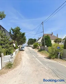La plage au bout du jardin / Sword Beach cottage - Image 1