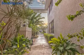 Villa Teale Serene Dorado Escape - Image 5