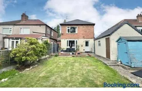 3 bedroom detached home from home in Bromborough - Image 3