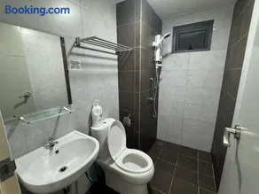Meritus Seaview Apartment - Image 2
