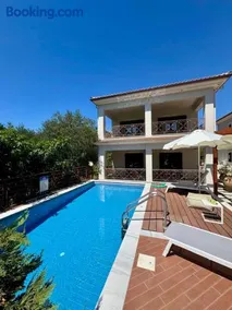 Oreinó Lefkada Villas - Image 1