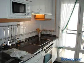 Apartamento a 130 metros de la playa Parking - Image 2