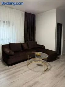 Alexander Home - Image 3