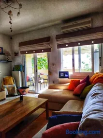 Platamonas Apartment just steps from the beach - Central, Stylish & Comfortable - Image 1