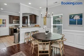 The Palmetto Pad - Close to DT - Image 2