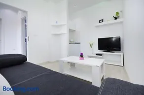 Apartment Borovac - Image 2