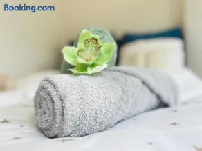 Serene Stay - Image 3