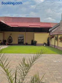 La Mimi Villa - Image 4