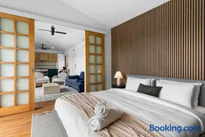 Stylish 2BR w Pool with Spa in central Daylesford - Image 2