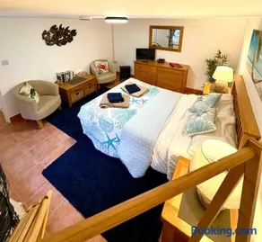 Sandy Cove - Image 4