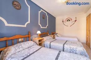 Spacious apartment with sea view in La Mata - 75 m² - Pool - Image 4