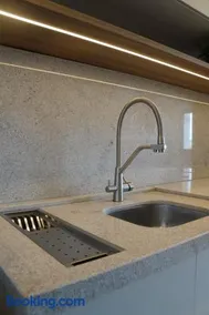 Studio moderno no coração da Cidade Baixa - Image 3
