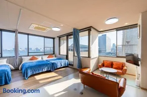 Direct access to Narita and Haneda Airports -Heisei kaigan4F- - Image 3