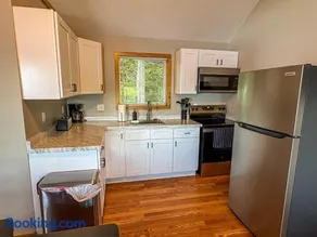 Cliffside Hideaway-Renovations & upgrades coming! - Image 5