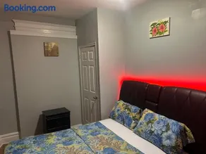 Stylish Red LED Bedroom - Image 2