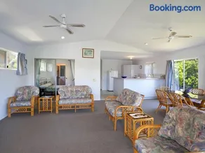 23 Hilton - Image 5