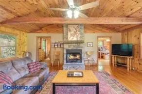Harpers Creek Lodge and Cabins - Image 2
