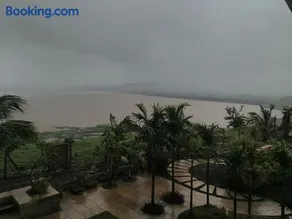 Pilman Hill 3 Bed Villa with Plunge Pool, Dam View - Image 2