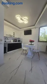Cozy 2-Bedroom Apartment with Private Balcony- SELF CHECK-IN - Image 2