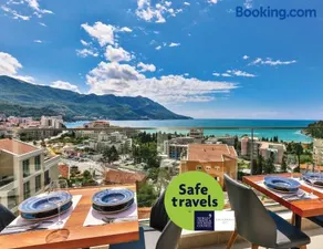 Hotel Lusso Mare by Aycon - Image 1