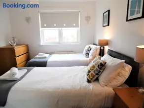 Signature - Brambling House - Image 3