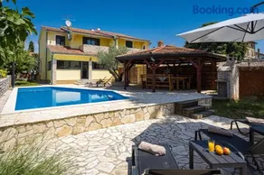 Villa Lara - Image 1