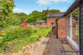 3 Bed in Edenbridge oc-o34127 - Image 4