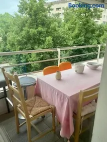 Cosy appart à balcon Tour Eiffel et parking - Image 5