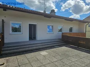 Modern 83 sqm apartment with large terrace - Image 1