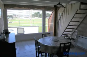 Cosy House With Balcony Near The Sea - Image 2