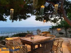 Kineta luxury House - Image 1