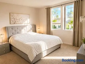 2 Bedroom 2 Baths Luxury Apartment Mirabella Beach - Image 5