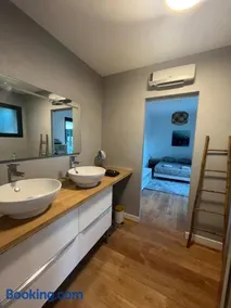 Maison moderne piscine et jacuzzi - Image 2