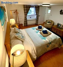 Sandy Cove - Image 2