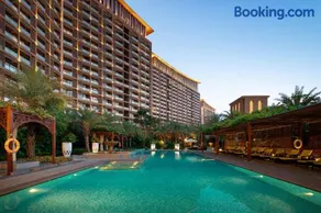 Mangrove Tree Resort World Sanya Bay- Queen Palm Towers - Image 5