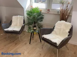 Ferienwohnung Tine mit Balkon, Fahrrädern und Strandkorb im Sommer - Image 2