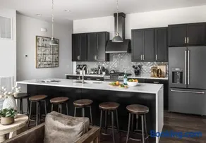 LUXE-Tennessee Row-Heart of Gulch-Mins to Broadway - Image 4