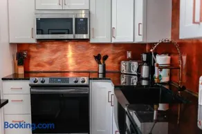 Sojourn Steps to the Beach Sleeps 4 - Image 2