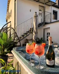 Csobogó Suites Apartman - Image 1