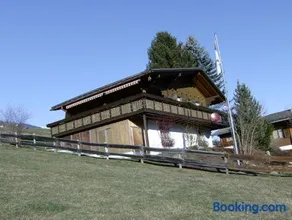 Haus Chalet Beverin - Image 1