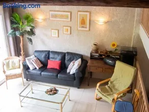 Maison confortable à Lunas avec vue montagne + jardin - Image 2