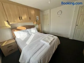 Warmark Road, Hemel Hempstead - Image 2