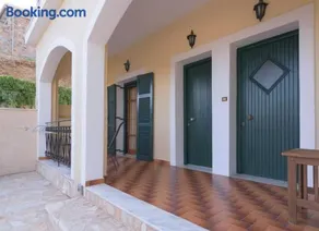 Balis Apartments - Image 1