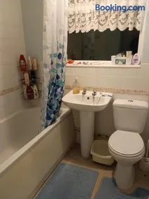 Dana's room with free wifi and parking - Image 2