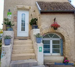 Gîte Le 16, Sous Les Trémières - Image 1