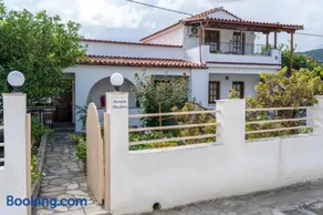 Amalia Studios Skiathos - Image 1